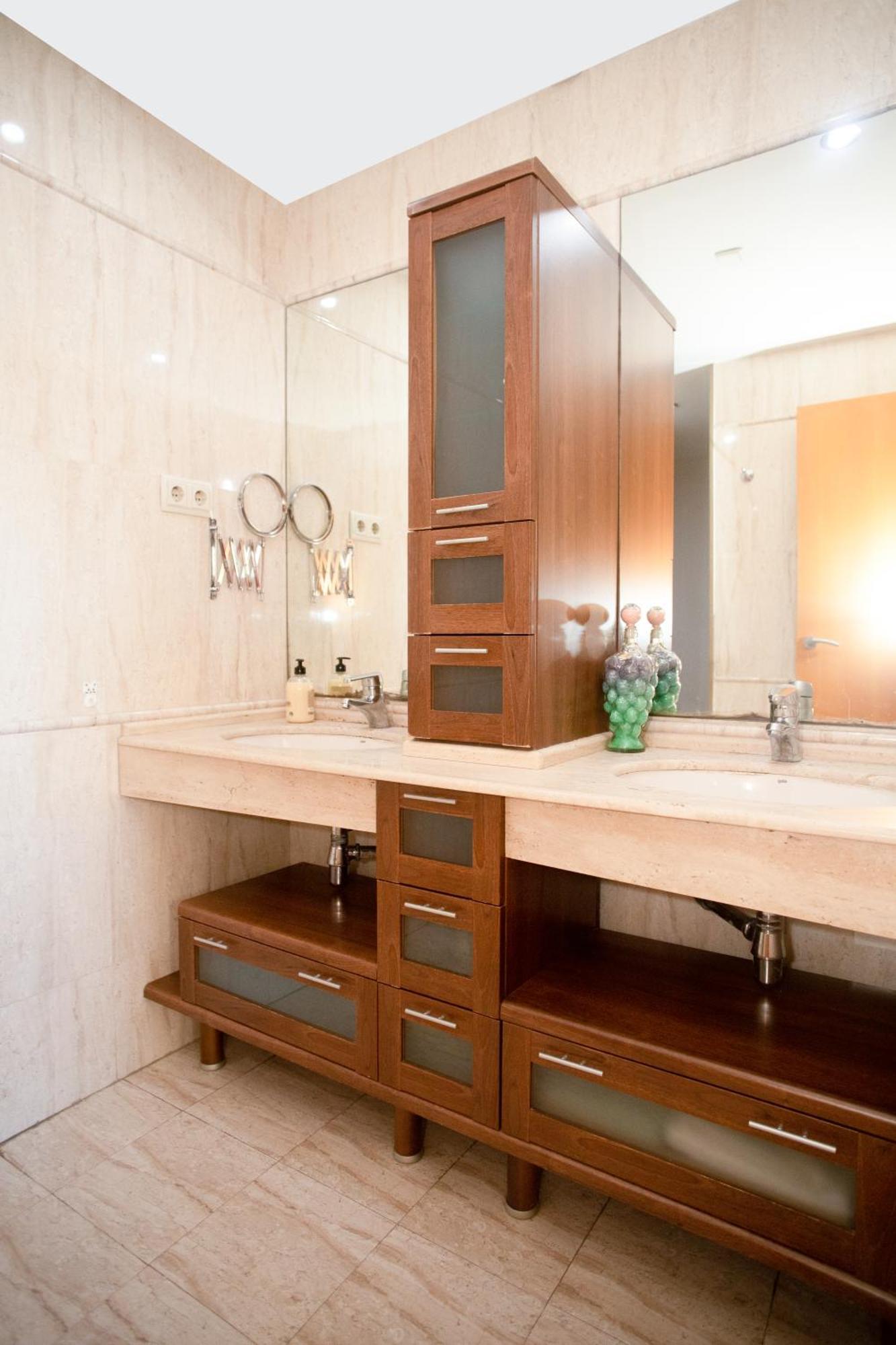 Apartment Penthouse Duplex In A 4 Floors Spanish House -8 Min To Center By Metro