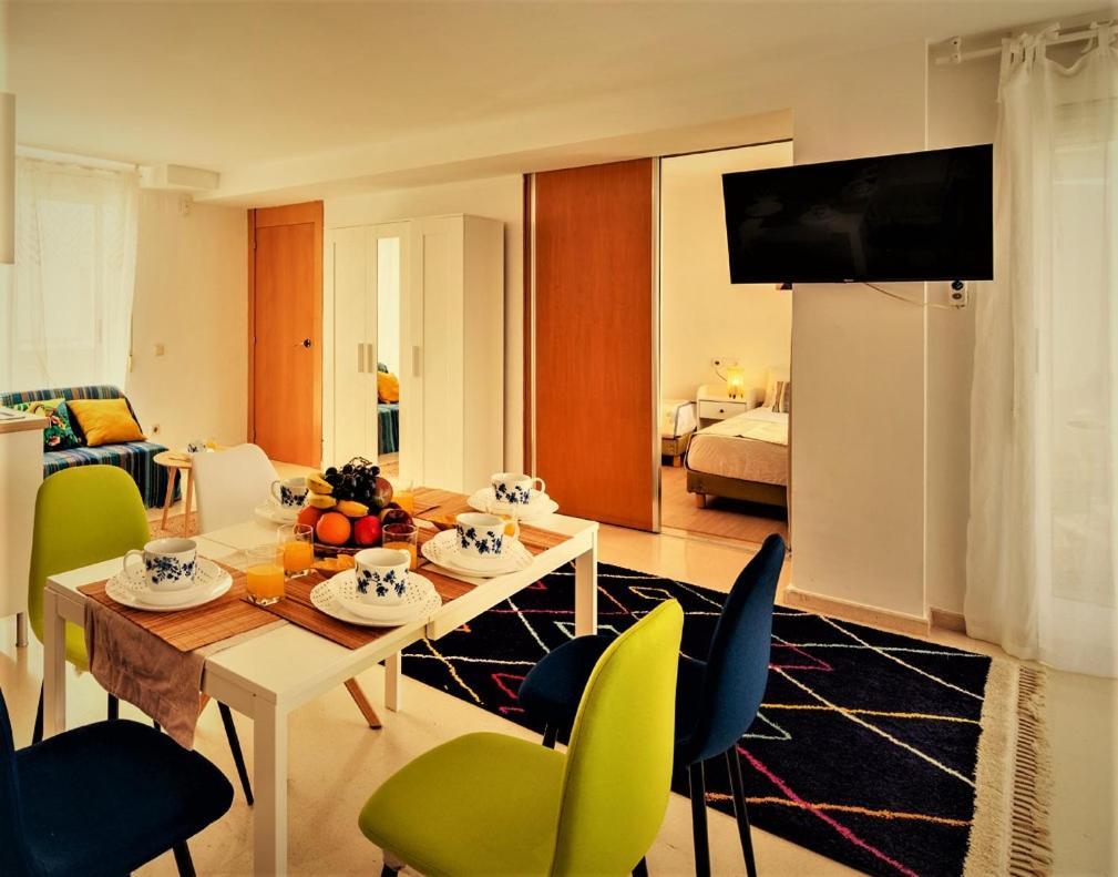 Penthouse Duplex In A 4 Floors Spanish House -8 Min To Center By Metro Apartament València