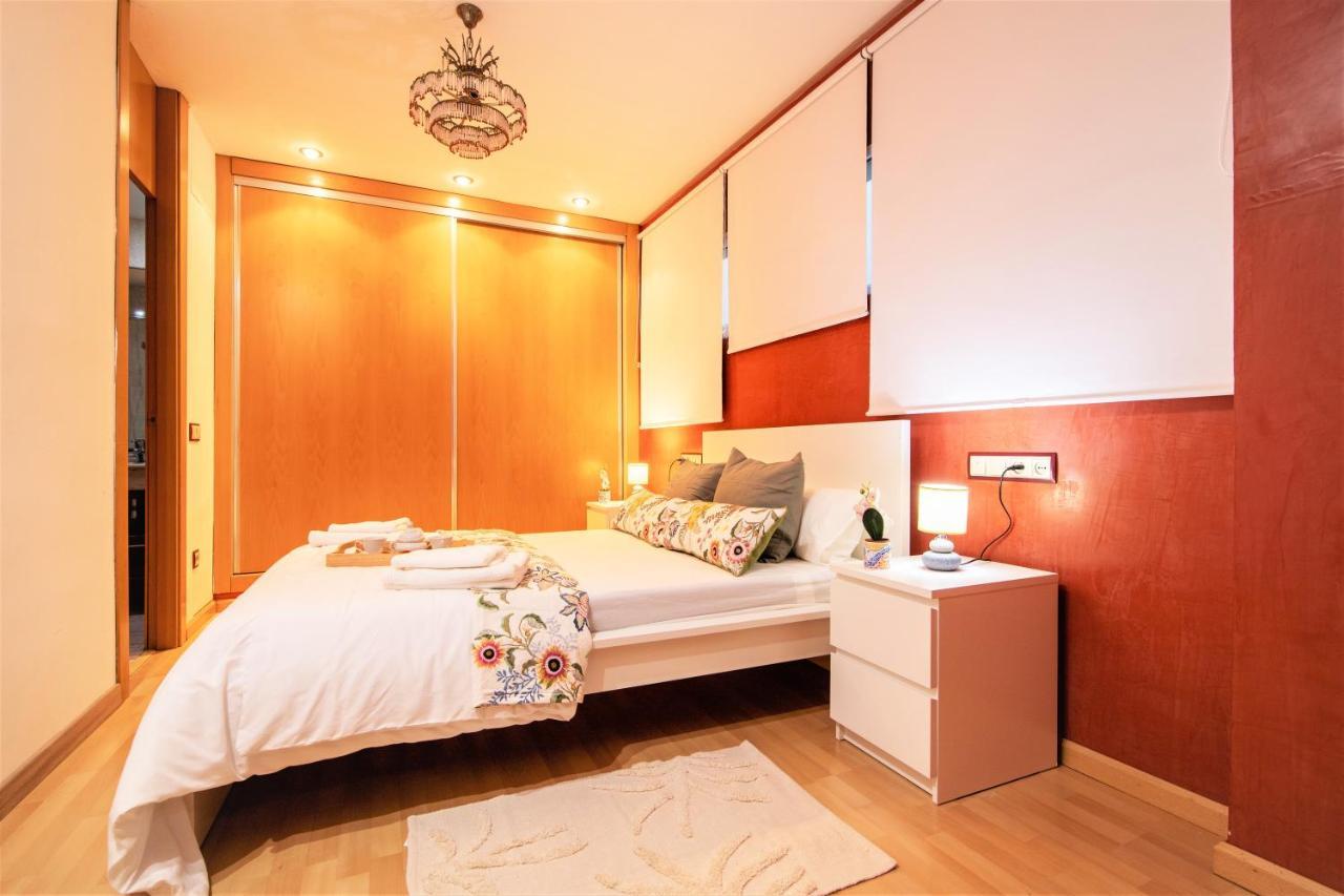 Apartament Penthouse Duplex In A 4 Floors Spanish House -8 Min To Center By Metro