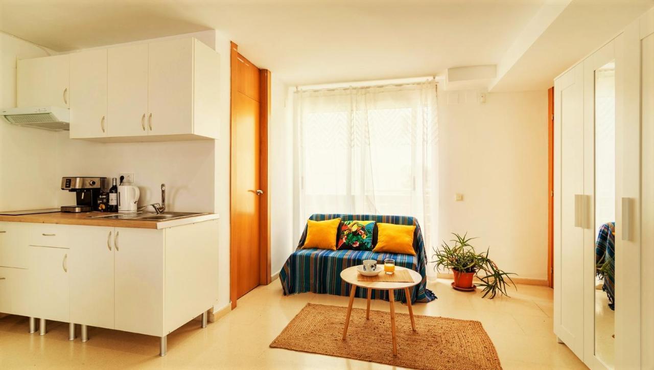 Penthouse Duplex In A 4 Floors Spanish House -8 Min To Center By Metro Apartament *